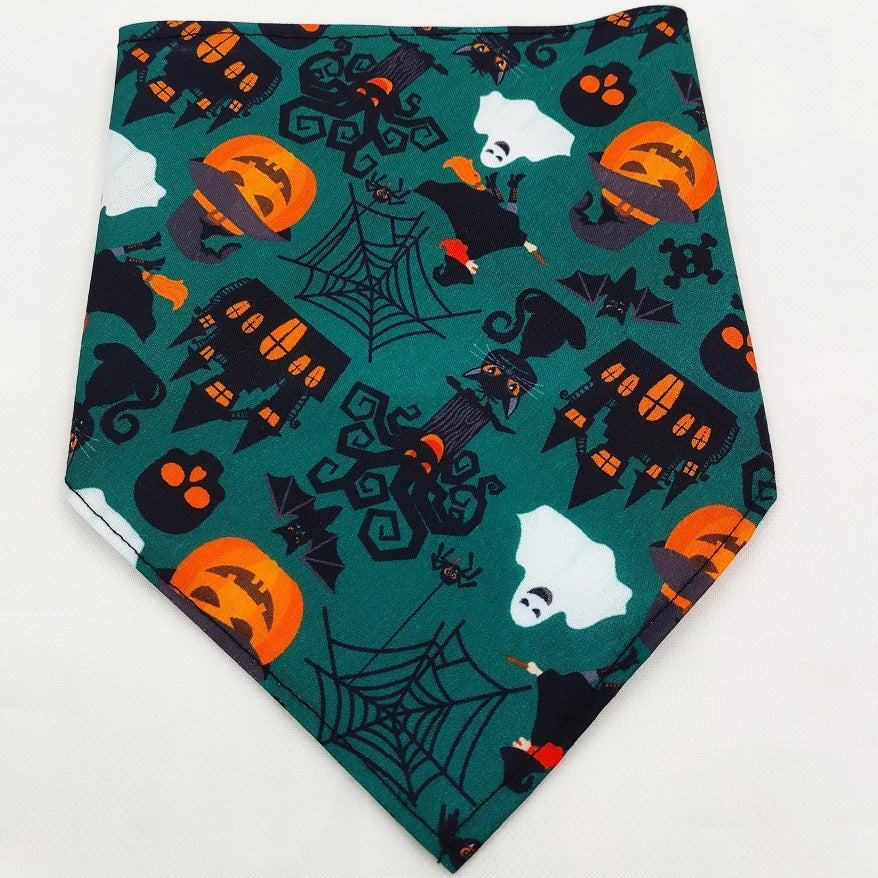 Pet Scarf Pet Triangle tie-dye pet scarf from pawtastic store