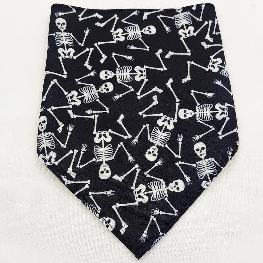 Pet Scarf Pet Triangle tie-dye pet scarf from pawtastic store