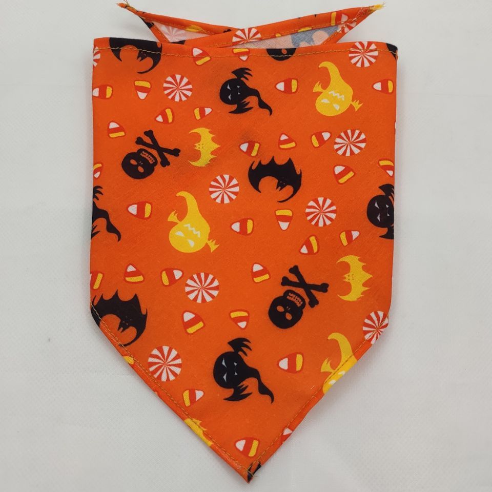 Pet Scarf Pet Triangle tie-dye pet scarf from pawtastic store