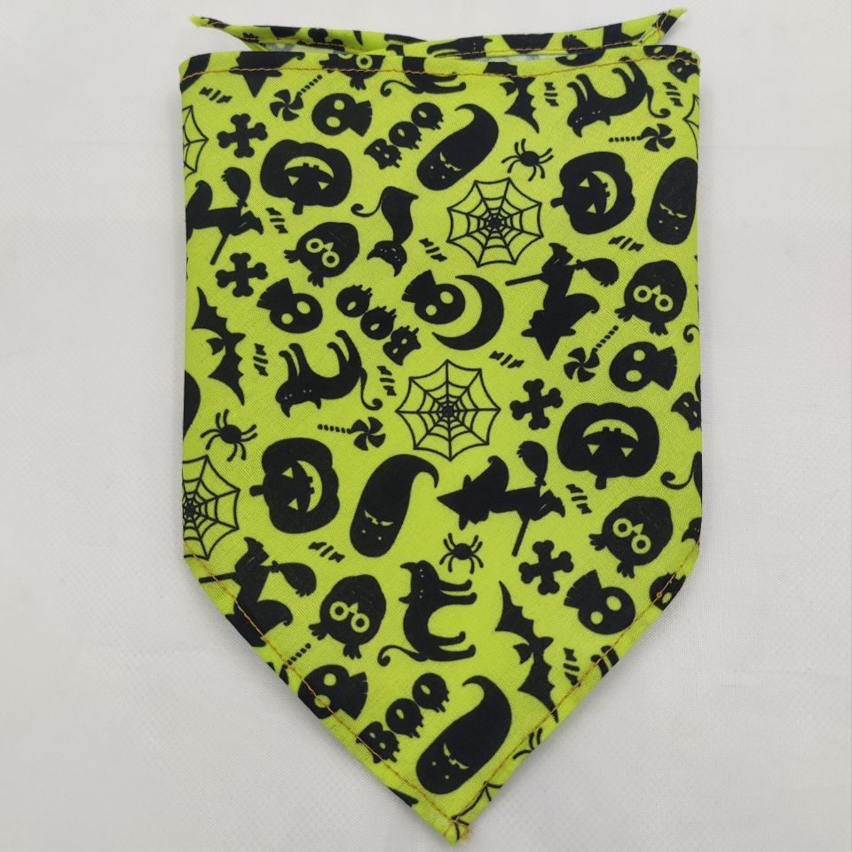 Pet Scarf Pet Triangle tie-dye pet scarf from pawtastic store